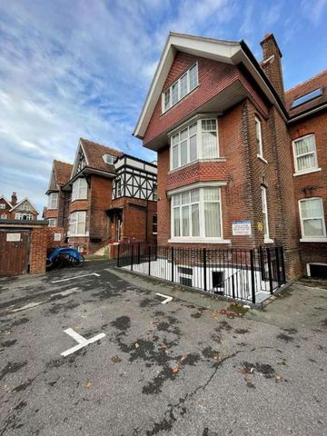 Atlantic Apartments, Festing Road, Southsea, PO4 - Photo 4