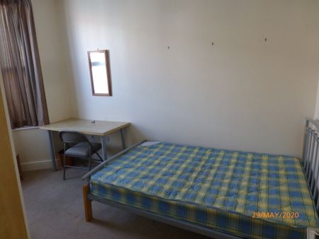 19 Harrow Road - Photo 5