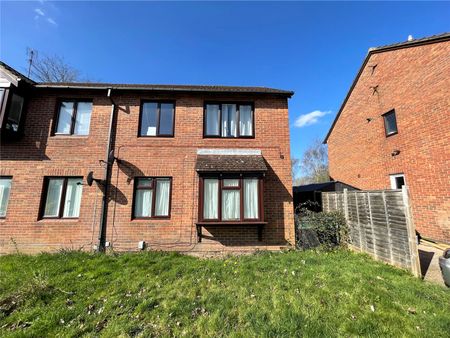 1 bedroom maisonette to rent - Photo 2