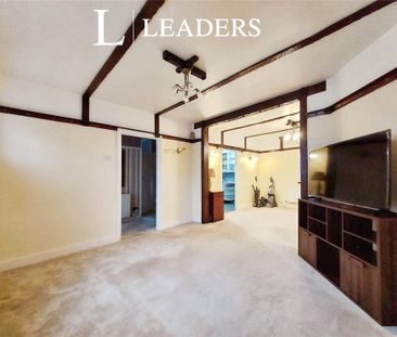 2 bedroom bungalow to rent - Photo 2