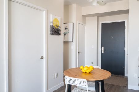 For Lease - 8 Eglinton Avenue Unit# 5703, Toronto, Ontario - Photo 5