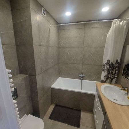 Apartament cu 2 camere de inchiriat in zona Centrala - Photo 4