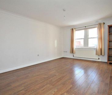 2 bedroom private hall to rent - Photo 3
