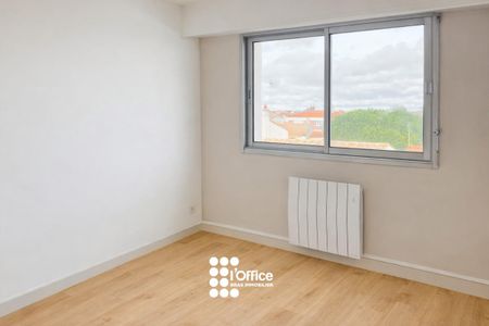Location Appartement 2 pièces 61m² LES SABLES D OLONNE 85100 - Photo 3