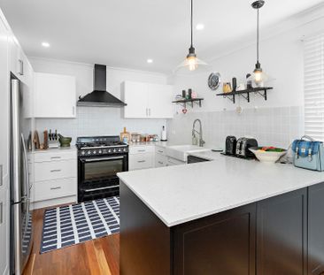 Furnished Duplex with Ocean Views in Prime Kiama Location - Photo 5