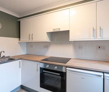 Levery Close, Abingdon, OX14 - Photo 2