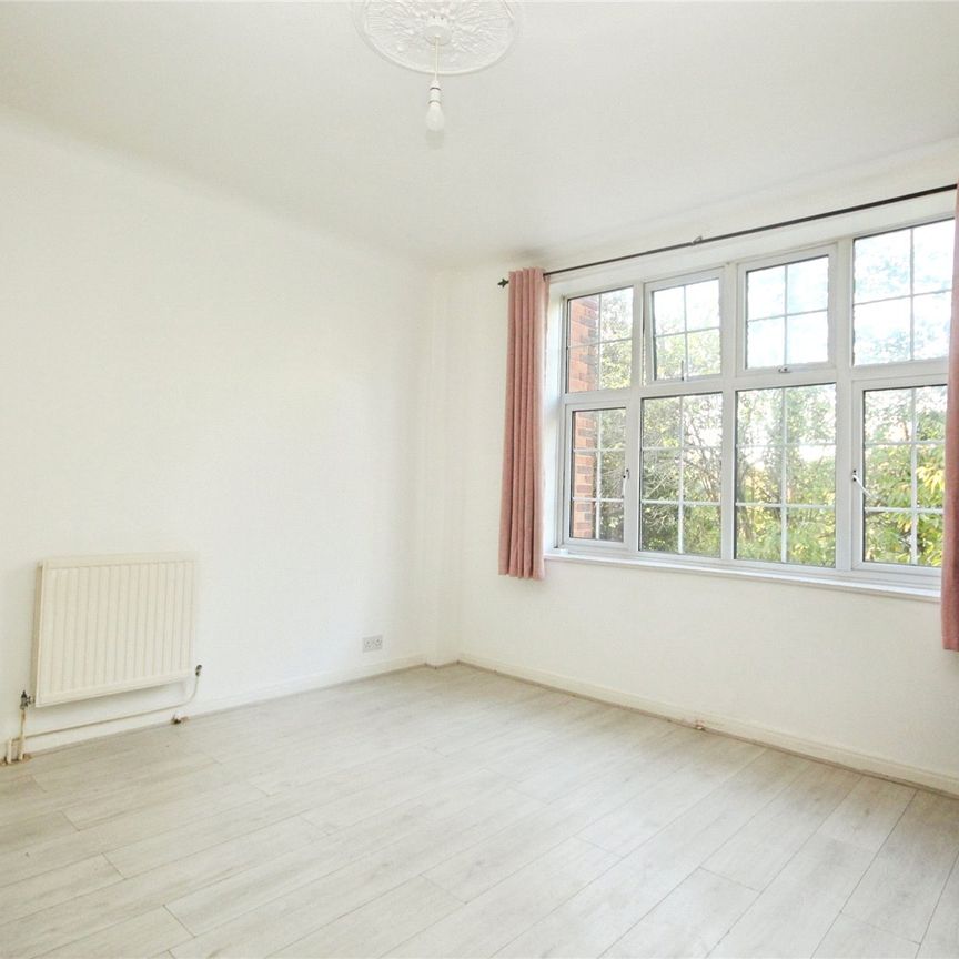 Streatham Close, London, SW16 2NQ - Photo 1