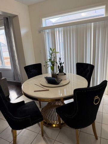 For Lease - 118 Emerald Coast Trail, Brampton, Ontario - Photo 2