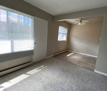 Style Manor - Photo 1