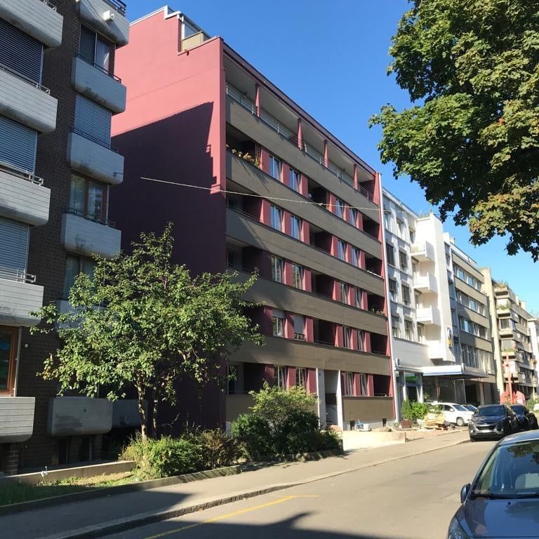 "Sanierte Wohnung an guter Lage im Gundeli - nähe Bahnhof SBB" - Photo 1