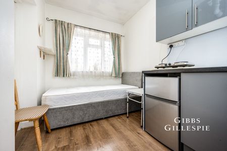 Studio to rent - Photo 2