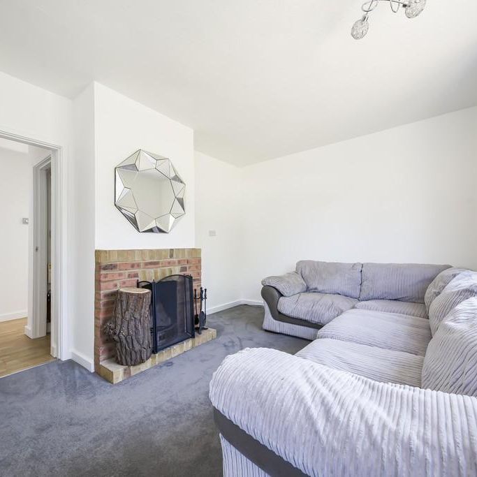 2 bedroom ground floor maisonette to rent - Photo 1