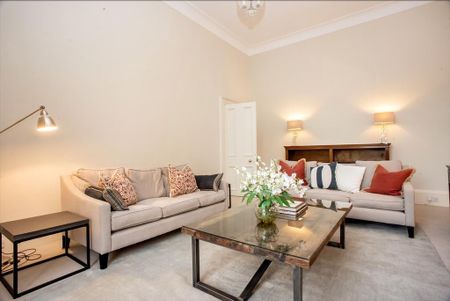 3 bedroom flat to rent - Photo 3