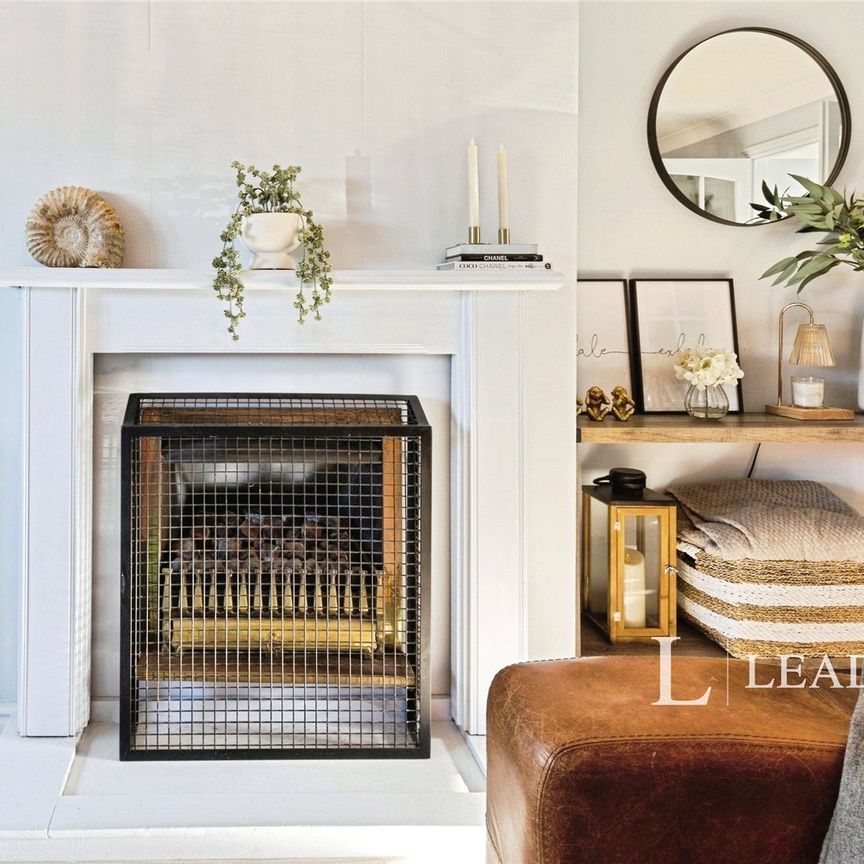 4 bedroom house to rent Cherry Avenue, Charlton Kings, Cheltenham, GL53 - Photo 1