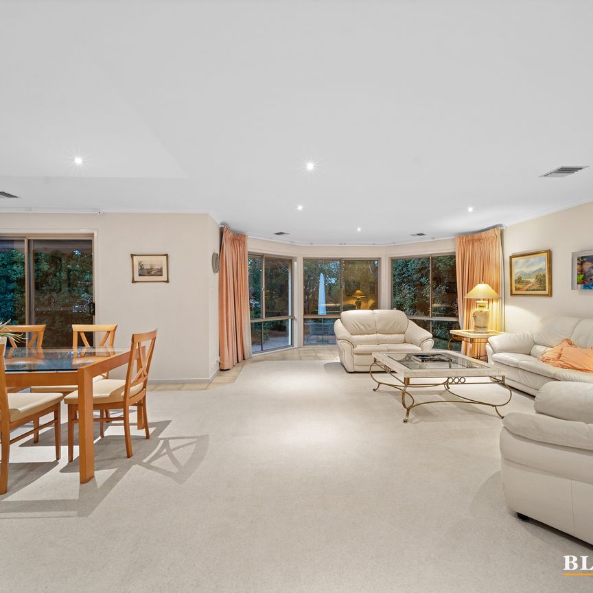 5B Weston Street, Yarralumla ACT 2600 - Townhouse For Rent | Domain - Photo 1