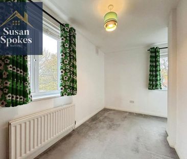 2 bedroom end of terrace house to rent - Photo 5