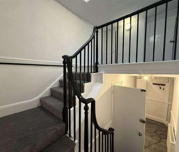 High Street, Crediton, Devon, EX17 - Photo 5