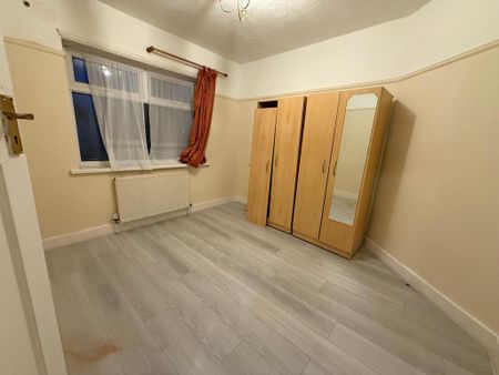 4 bedroom terraced house to rent - Photo 4