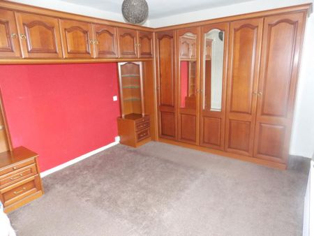 3 bedroom detached house to rent - Photo 5