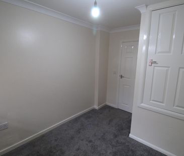 3 bedroom House To Let - Photo 4