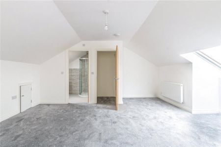 2 bedroom semi-detached house to rent - Photo 4