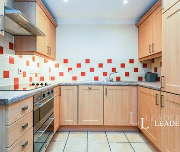 2 bedroom flat to rent - Photo 5