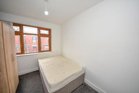 1 bedroom in a house share to rent - Photo 5