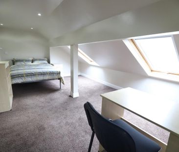 6 bedroom terraced house to rent - Photo 5