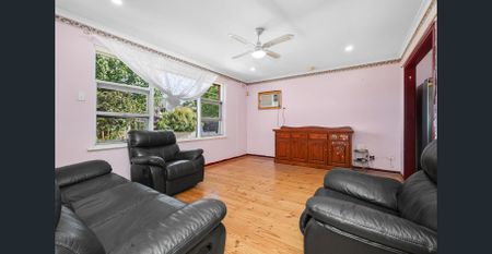 🏡 Comfortable Family Home in a Quiet Gilles Plains Location 🌿 - Photo 5