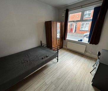 5 bedroom terraced house to rent - Photo 6