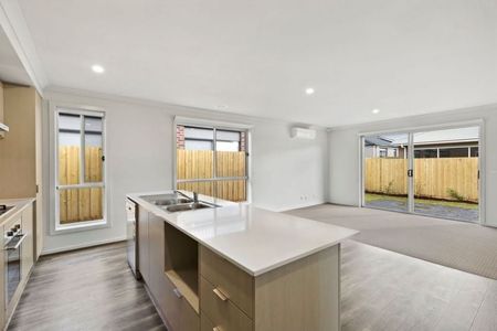 41 Albanel Street, Armstrong Creek - Photo 3