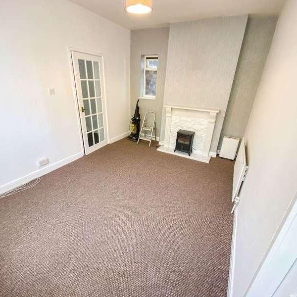 Moor Street, Brierley Hill, DY5 - Photo 1