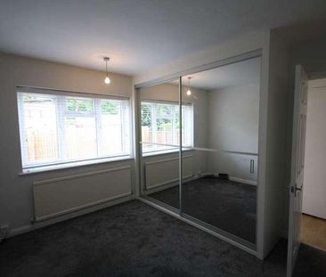 Pinewood Green, Iver, SL0 - Photo 3
