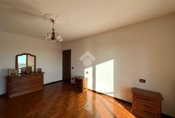 Porzione di bifamiliare in affitto