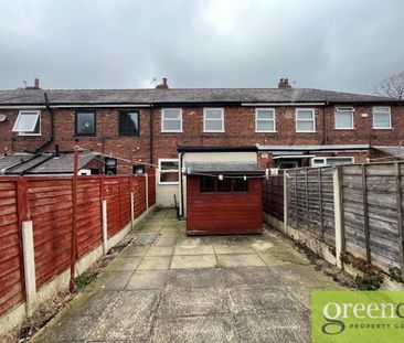 Lumb Lane, Droylsden, Tameside, M43 - Photo 2