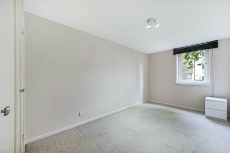 Elgin Avenue - Photo 3