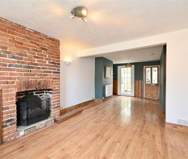 3 bedroom terraced house to rent - Photo 5
