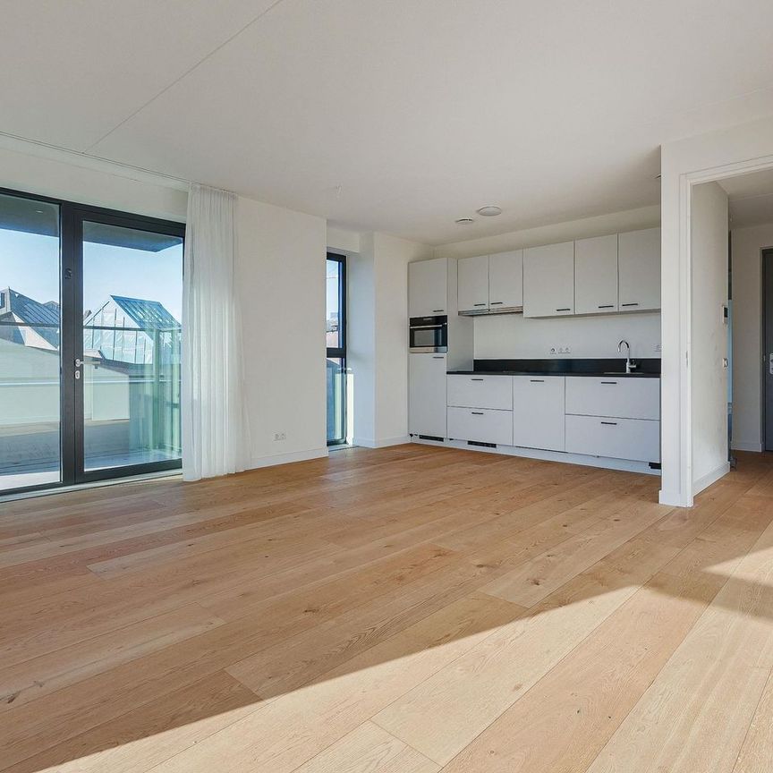 Appartement te huur: Bijlmerplein 858-H11 1102 ME Amsterdam - Foto 1