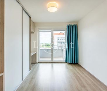 Pronájem bytu 2+kk 62 m2 - Fotografie 6