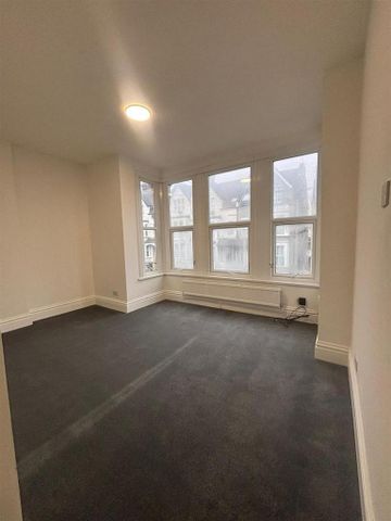 1 bedroom house to rent - Photo 2