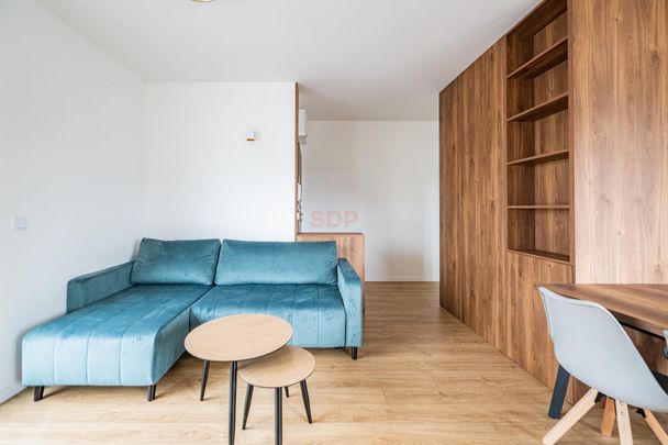 LUX 3 POK. W SIECHNICACH.i WYNAJEM. M. POSTOJOWE I KOMÓRKA W CENIE - Photo 1