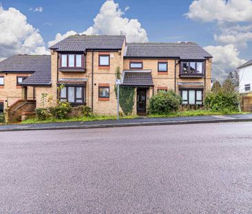 1 bed Flat for rent - Photo 2