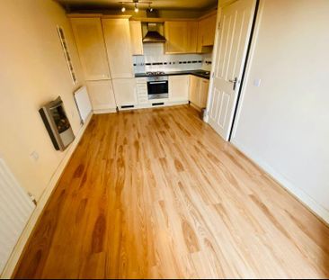 2 bedroom flat to rent - Photo 3
