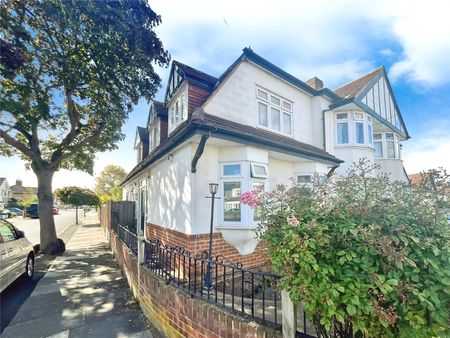 Lyndhurst Avenue, Twickenham, TW2 6BJ - Photo 4