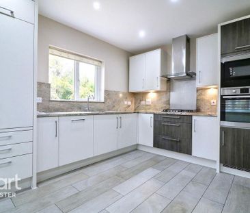 4 bedroom detached house to rent - Photo 5