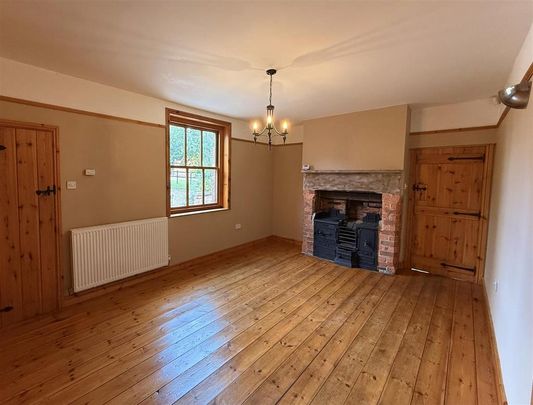 4 bedroom detached house to rent - Photo 1