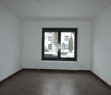 MIT EINBAUKÜCHE: 2-ZIMMERWOHNUNG NAHE DES HELIOS KLINIKUMS IN KREFELD - Photo 1