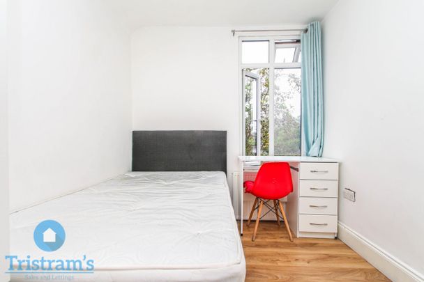 5 bed Semi-Detached House for Rent - Photo 1