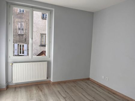 Location Appartement 3 pièces 59m² LE PUY EN VELAY 43000 - Photo 2