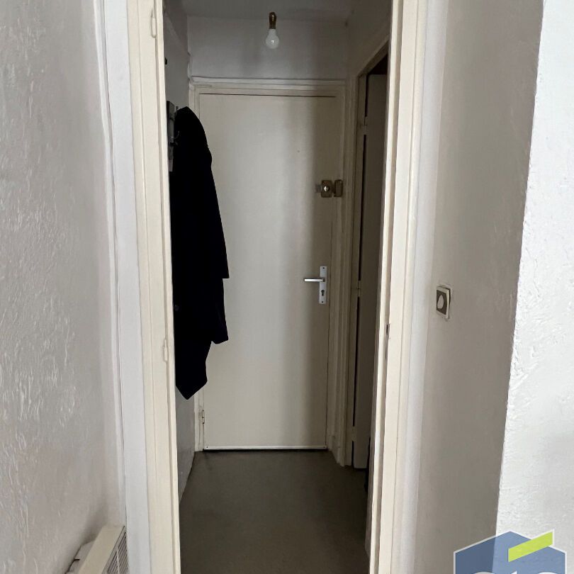 Location Appartement 1 pièce 19m² - Photo 1